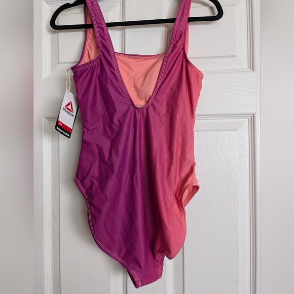NWT REEBOK Women’s One Piece Swimsuit Size M Athletic Pink Purple Ombre Gradient - Picture 4 of 11
